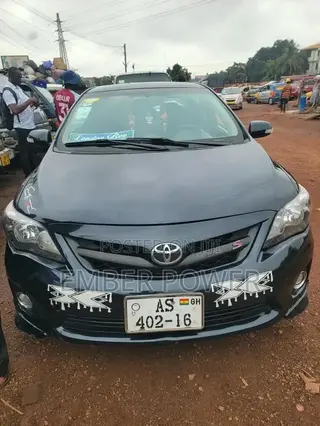 Toyota Corolla 2013 Black