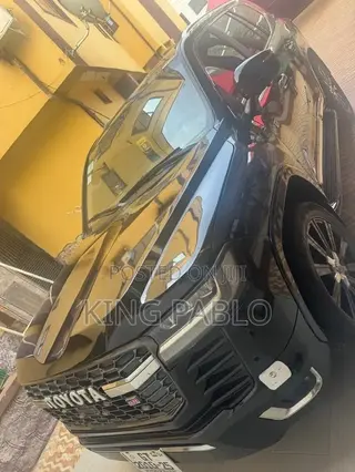 Neat Toyota Landcruiser for Rentals