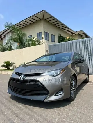 Toyota Corolla LE Eco (1.8L 4cyl 2A) 2018 Brown