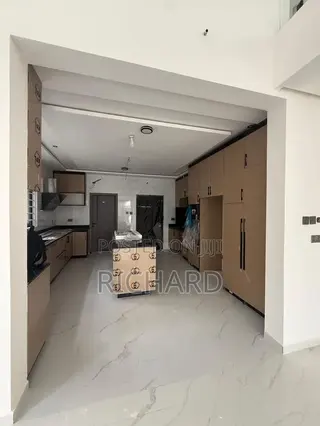 4bdrm House in Freeholdings Estate, Unity Closed for sale