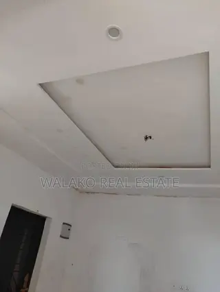 1bdrm Apartment in Ashomang Estate for rent