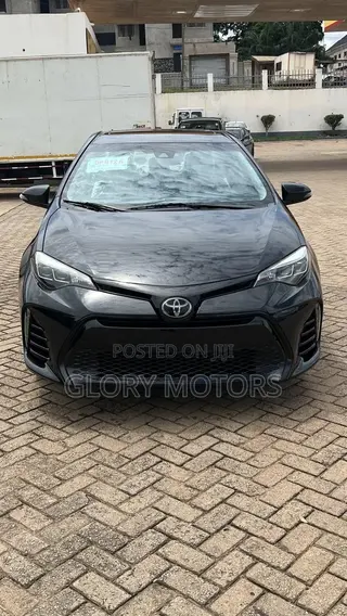 Toyota Corolla SE (1.8L 4cyl 6M) 2019 Matt Black