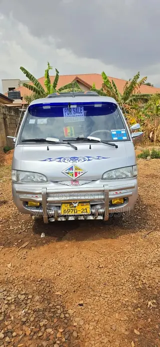 Hyundai H-100 2003 Silver