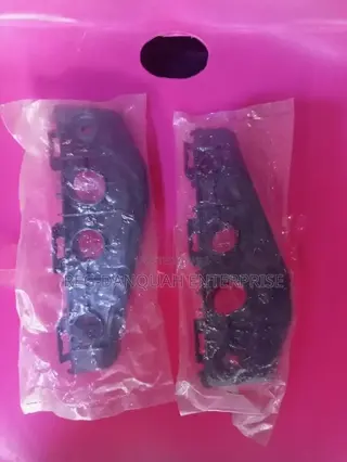 Corolla 2012 Fender Locker