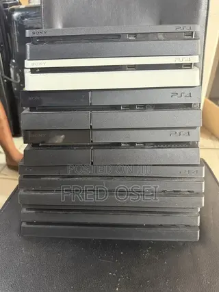 PlayStation 4 Standard