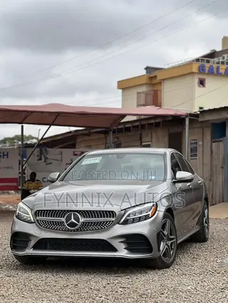 Mercedes-Benz C300 2020