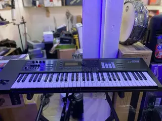 Roland Juno DS 61 Keys Synthesizer