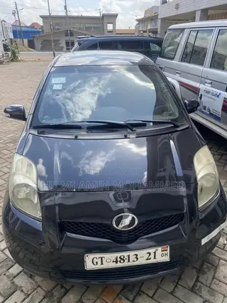 Toyota Vitz 2008 Black