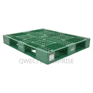 Heavy-Duty Plastic Pallet – 1.5 Ton Capacity