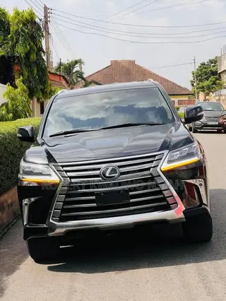 Lexus LX 570 AWD 2018 Black