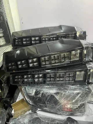 Toyota Voxy 2015-Up Taillight Available