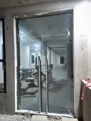 Frameless Glass Door Spider