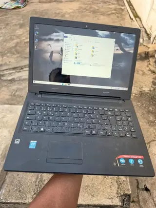 Laptop Lenovo IdeaPad 100 8GB Intel Core i3 HDD 1T