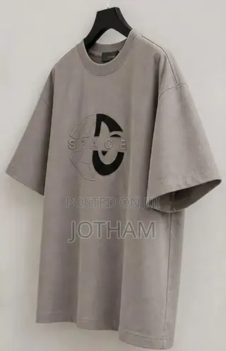Premium Oversized Grey Streetwear T-Shirt.Minimalist, Unisex