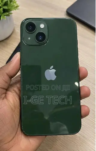 Apple iPhone 13 128 GB Green
