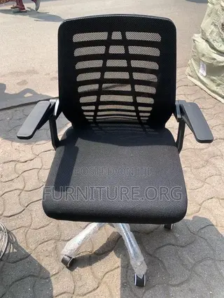 Swivel Mesh Chair