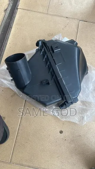RAV4 2014,2015,2016,2017 Air Cleaner Box