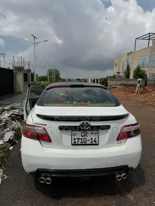 Toyota Camry 2.4 LE 2008 White