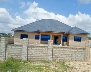 Newly Built 5-Bedroom House for Sale at Kasoa Domea Bra, Obom Road.