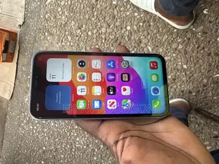 Apple iPhone 11 64 GB Purple