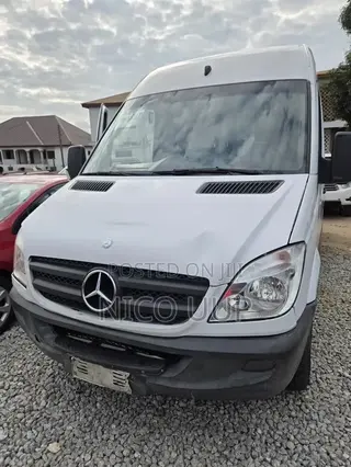 Mercedes-Benz Sprinter 2010 White