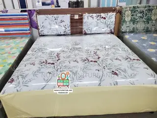 Queen Size Bed (Built-in Queen Sizebed)