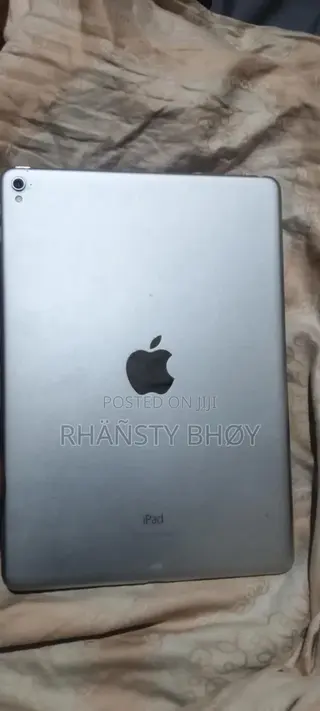 Apple iPad Pro 9.7 (2016) 128 GB Silver