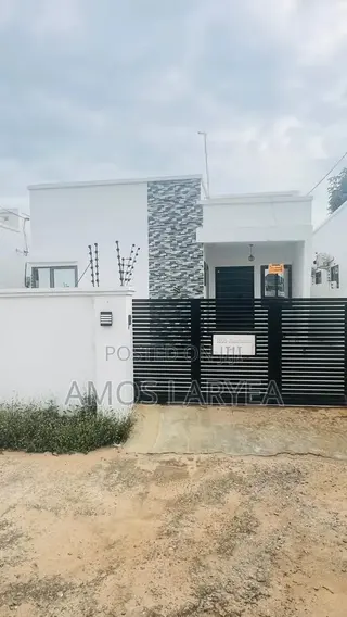 2bdrm House in Lashibi for sale