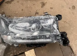 Landcruiser 200 2013, 2014, 2015, 2016, 2017, 2018., 2020 Headlight
