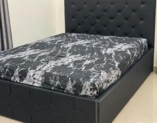 Luxury Black Leather Bed With Foreign Mattress
