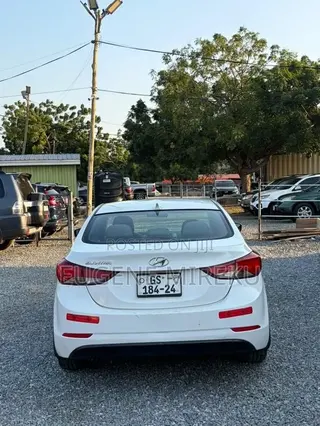 Hyundai Elantra 2014 White