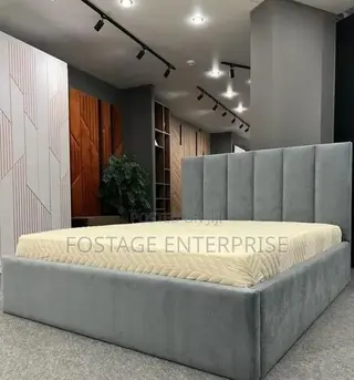 Newly Arrived Stylish King Size Bed and Matress