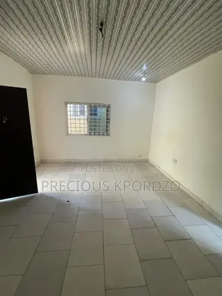 1bdrm Room & Parlour in Forster Home Adenta for rent