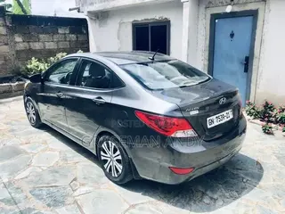 Hyundai Accent GLS Automatic 2012 Gray