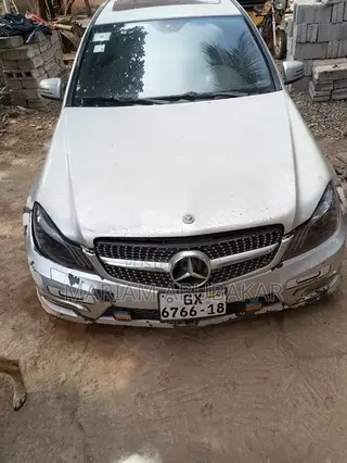 Mercedes-Benz C300 Sport 4Matic Sedan AWD (3.0L 6cyl 7A) 2010 Silver