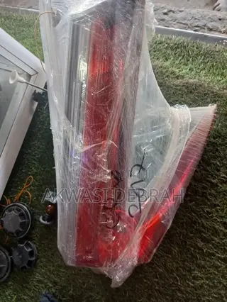 CRV 2017 Tail Light Pair