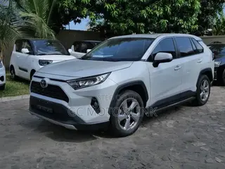 Toyota RAV4 2023 White