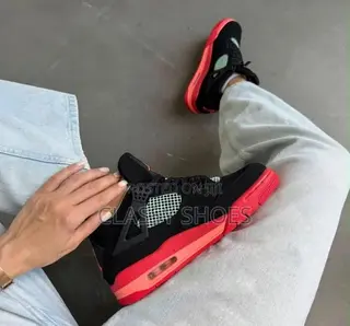 Airjordan Retro 4 Black and Orange