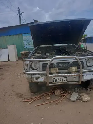 Nissan Patrol 1990 Gray
