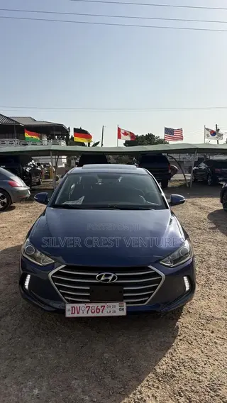 Hyundai Elantra Limited Sedan FWD (2.0L 4cyl 6A) 2017 Blue
