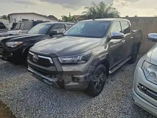 Toyota Hilux Revo Double Cab Deisel 2.4 RWD 2021 Green