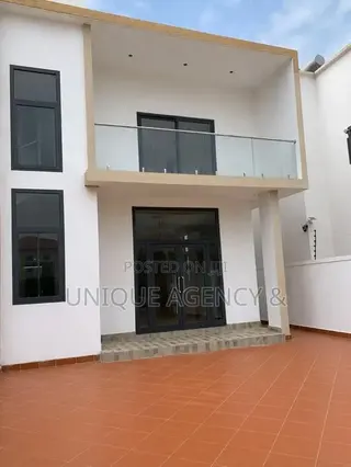 3bdrm Duplex in Baatsona Total for sale