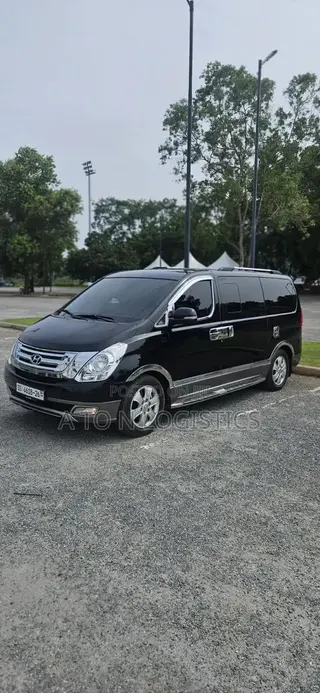 Grand Starex HVX Van