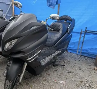 Yamaha Majesty 2014 Black