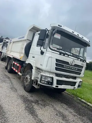 Shacman F3000 10-Wheeler Tipper Truck (6×4) – Heavy-Duty Workhorse!