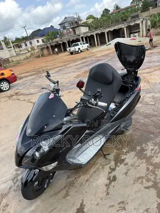 Yamaha Majesty 2021 Black
