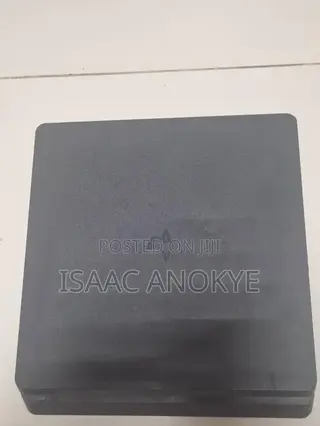 PlayStation 4 Slim 1 Terebyate