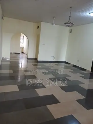 3bdrm Apartment in Assakea European, Takoradi for rent