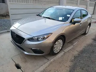Mazda 3 2016 Brown