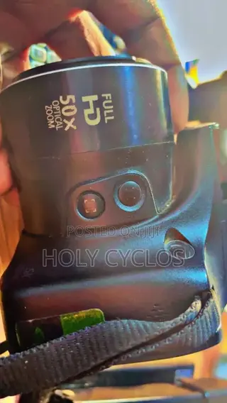 Uk Used Canon Camera Going for Cool Price